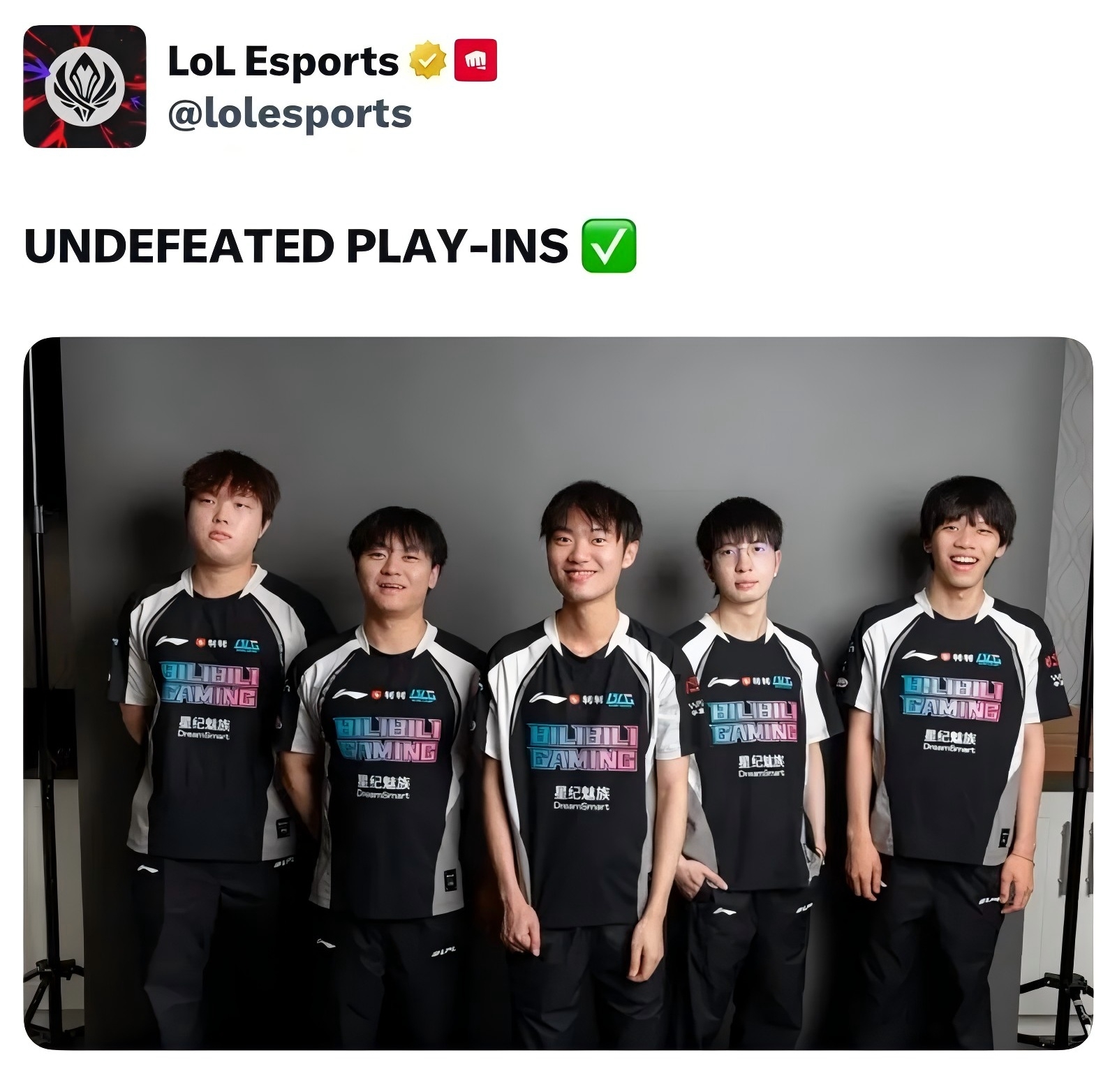 PSG翻盘BLG，Caps极限生还后反打鏖战多局淘汰赛，留下经典瞬间的简单介绍