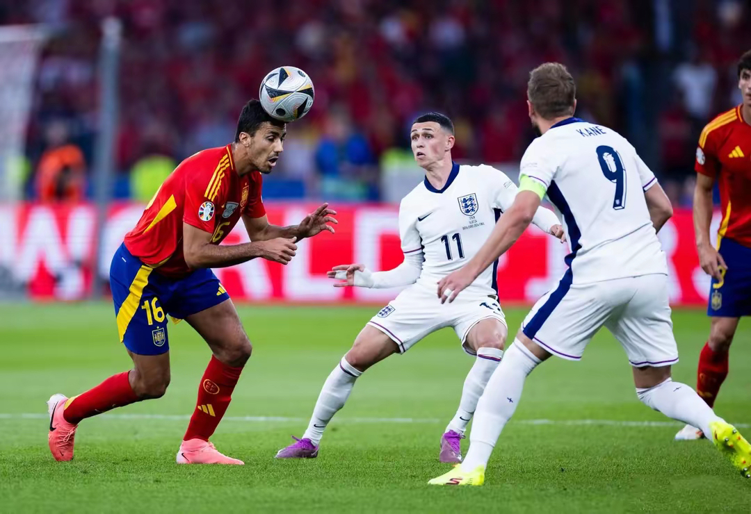 雷恩球队精准射门,战胜强敌 雷恩球队精准射门,战胜强敌