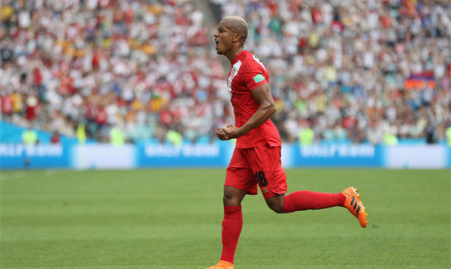 格雷罗高空抽射得手，为球队锁定胜利