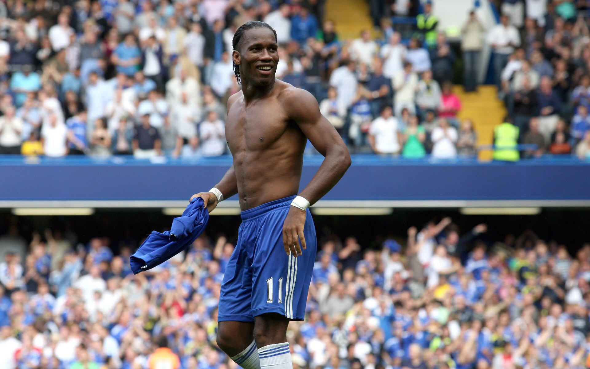 从爵士节奏到世界舞台，西亚卡姆如何用篮球语言连接篮网与世界杯