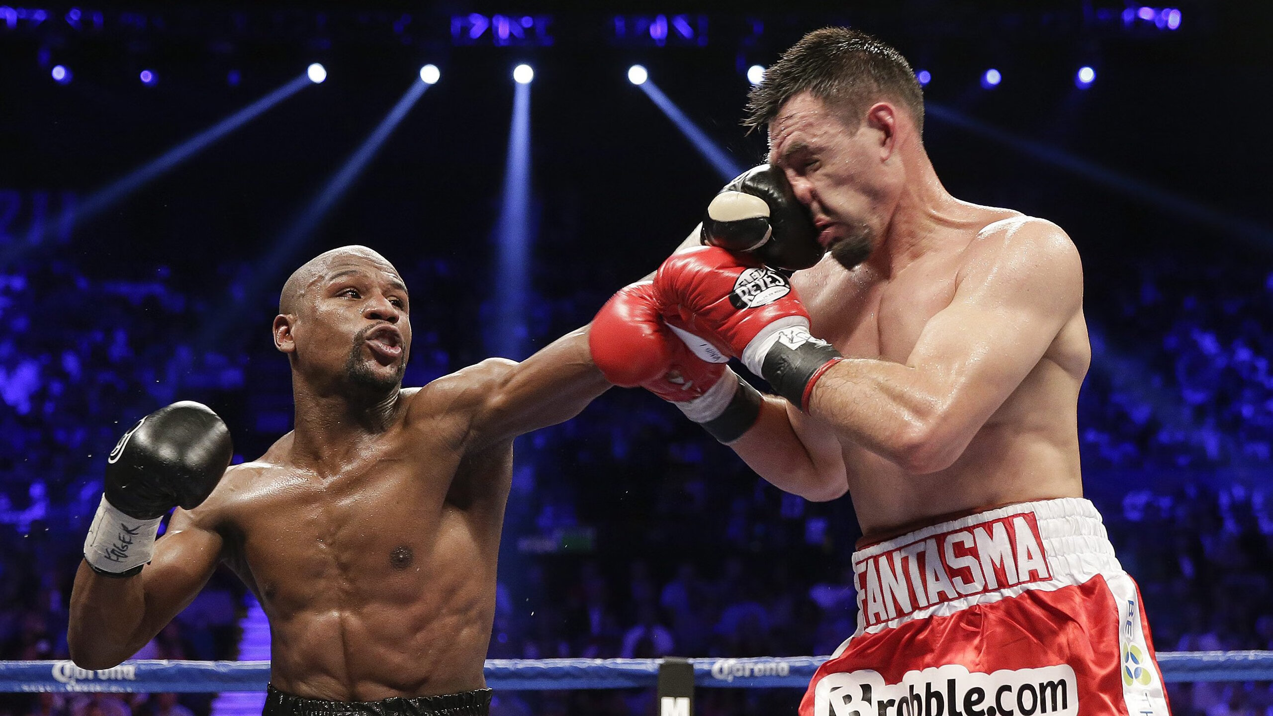 钢铁意志的胜利，奥恰洛夫独扛战旗，德国队险胜中国队的背后